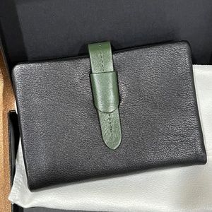 NIB Doris & Jacky Black Leather Billfold Wallet